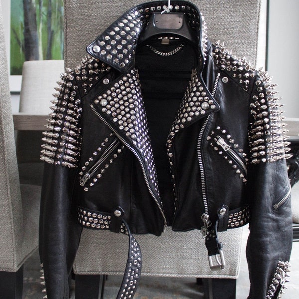 Handmade Brando Style Punk Half Silver Spiked Woman Studded Cowhide Leather Jacket Front Zipper Brando Fashion Party