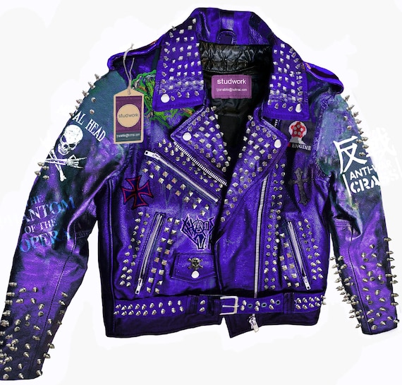 Herren Lila Grün Nieten Lederjacke mit Aufnäher Brando Style,  Gürtelkragen Taille Stylische Motorradjacke für Biker