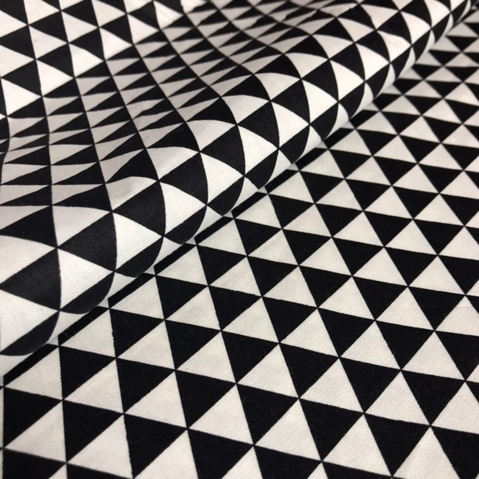 Black and White Triangles Cotton Geometric Cotton Fabric Etsy