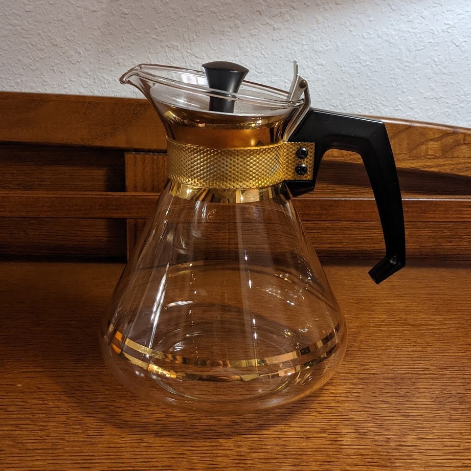Vintage Pyrex Glass Carafe Coffee Pot – The Stand Alone