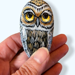 Hand bemalte eine von einer Art Eule Rock Kiesel Malerei Eule Kunst Rock gemalt Strand Stein Eule Dekor Vogel-Liebhaber-Geschenk Eule Stein Sammler Rock
