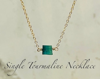 ENKELE sierlijke toermalijnketting voor vrouwen, 14K gold filled, sterlingzilver, roségoud gevuld, onbewerkt, geboortesteen oktober, natuurlijk kristal