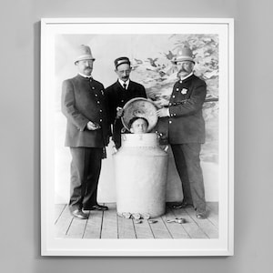 Houdini Print, The Great Milk Can Escape Photo Print, Magic, Vintage Photo Print, Wall Art, 1909, Museum Quality Black and White Print