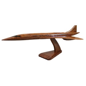 Aérospatiale BAC Concorde British French Supersonic Passenger Aircraft Executive Wooden Desktop Model