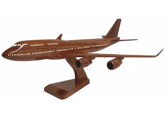 1:144 ズベズダ 7010 - ボーイング 747-8 民間旅客機。プラスチック