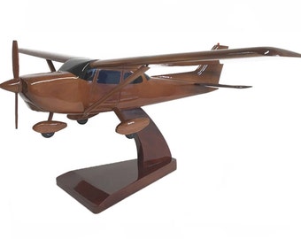 Cessna 172 (2 Rota Blade) Skyhawk 4 Seat Civilian Aircraft Wooden Executive Desktop Model.