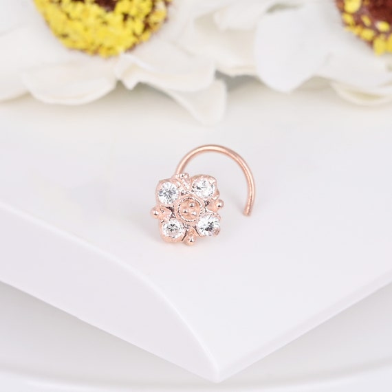 6 Diamonds Gold Flower Nose Stud