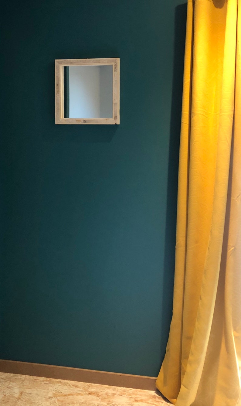 Miroir mural en bois image 3