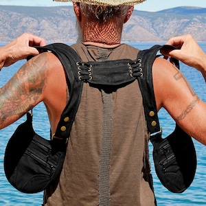 Holster ~ Veste utilitaire ~ 6 poches ~ Coton noir ~ Unisexe ~ Le Holster Kite
