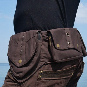 Pocket belt ~ Belt bag ~ With 6 pockets ~ Brown cotton ~ Unisex ~ The Cosmosbelt