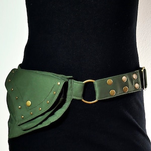Pocket belt ~ Utility belt ~ Bum bag with 4 pockets ~ Festival and travel bag ~ Green cotton ~ Unisex ~ The Venturous Belt