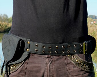 Utility belt ~ Pocket belt ~ Travel, festival and urban bag ~ Multipockets ~ Minimalist leaf design ~ Black cotton ~ The Junglebelt Utility belt ~ Pocket belt ~ Travel, festival and urban bag ~ Multipockets ~ Minimalist leaf design ~ Black cotton ~ The Junglebelt