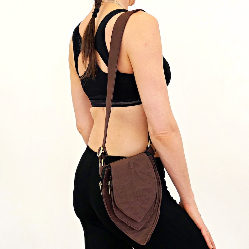 Utility belt Fanny pack Bag 2 in 1 for waist or shoulder 3 pockets Minimalist style Unisex Brown cotton The Panbelt image 5