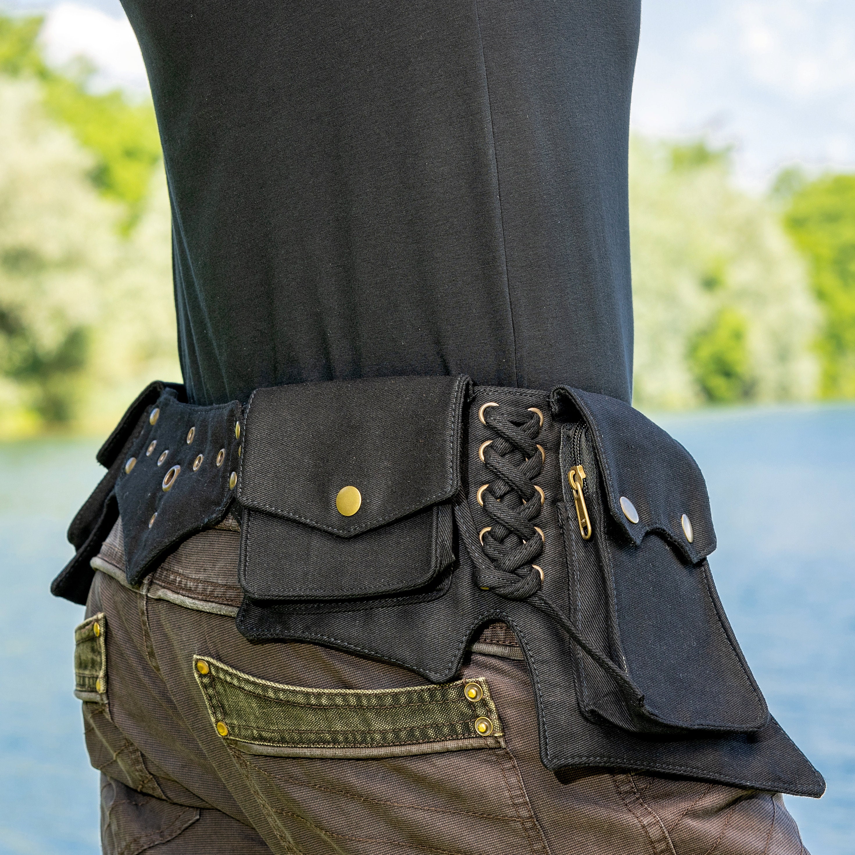 Pocket belt ~ Utility belt ~ Festival and travel hip bag ~ With 5 pockets ~ Black cotton ~ Unisex ~ From XXS till 6XL ~ The Goabelt