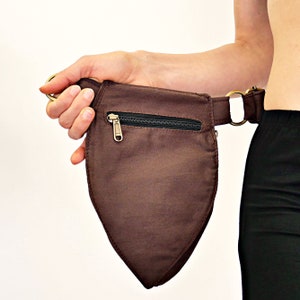 Utility belt Fanny pack Bag 2 in 1 for waist or shoulder 3 pockets Minimalist style Unisex Brown cotton The Panbelt image 6