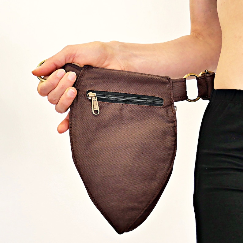 Utility belt Fanny pack Bag 2 in 1 for waist or shoulder 3 pockets Minimalist style Unisex Brown cotton The Panbelt image 6