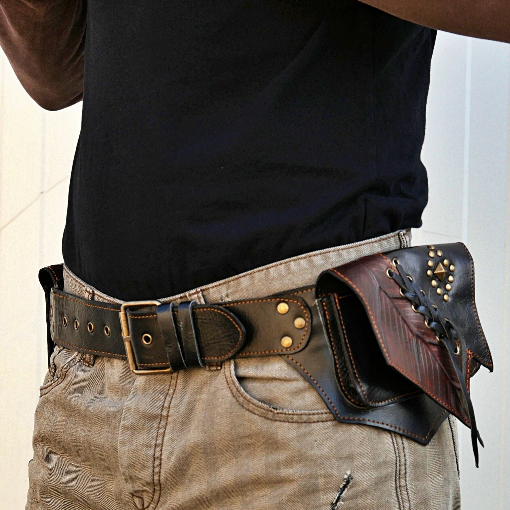 Leather Leaf Motif Waist Belt or Laurel Headband, adjustable, brown, EUC, 29-34 Leather Utility Belt: Hammered Leaf Design, 4 Pockets ~ the  main image 4