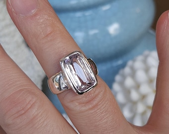 Size 9 Natural Purple KUNZITE Solid Sterling Silver Ring, Rectangular Shape Faceted Kunzite Ring, Antiqued Sterling Silver Kunzite Ring