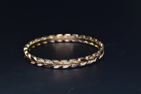Tiffany Soleste® Round Brilliant Engagement Ring in Platinum