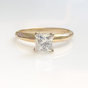 Estate .97 carat Princess cut H/Si2 Leo Diamond Solitaire Engagement Ring