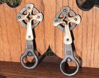 Hand gesmeed Keltisch kruis flesopener, Hand gesmeed flesopener, Celtic Cross, Cross flesopener, Craft Beer, Opener, priester Gift