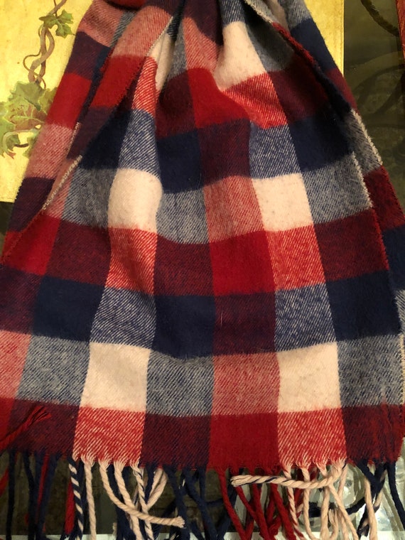 100% Cashmere Woolen Scarf Made in Scotland - image 1