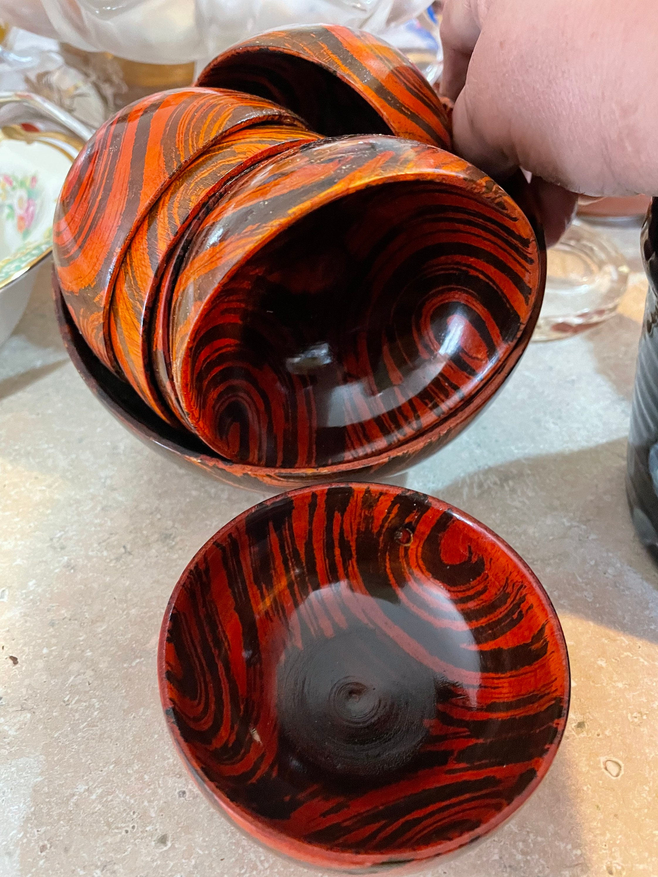 漆器 ボウル 7個セット 黒赤 il_fullxfull.4148525593_trzl.jpg