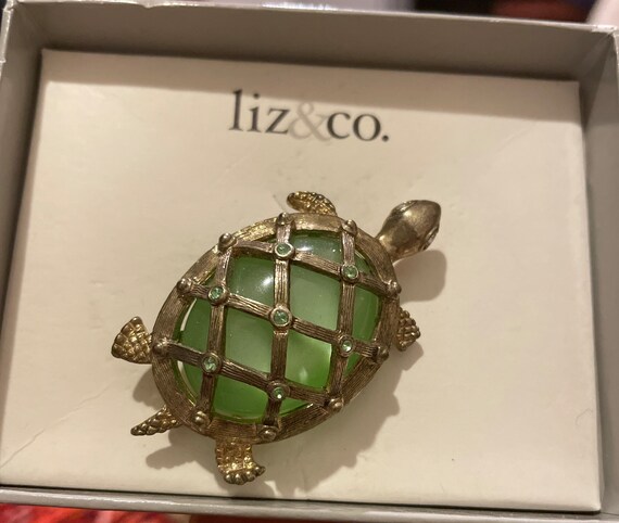 Vintage Liz& Co Jade Sea Turtle Brooch - image 4