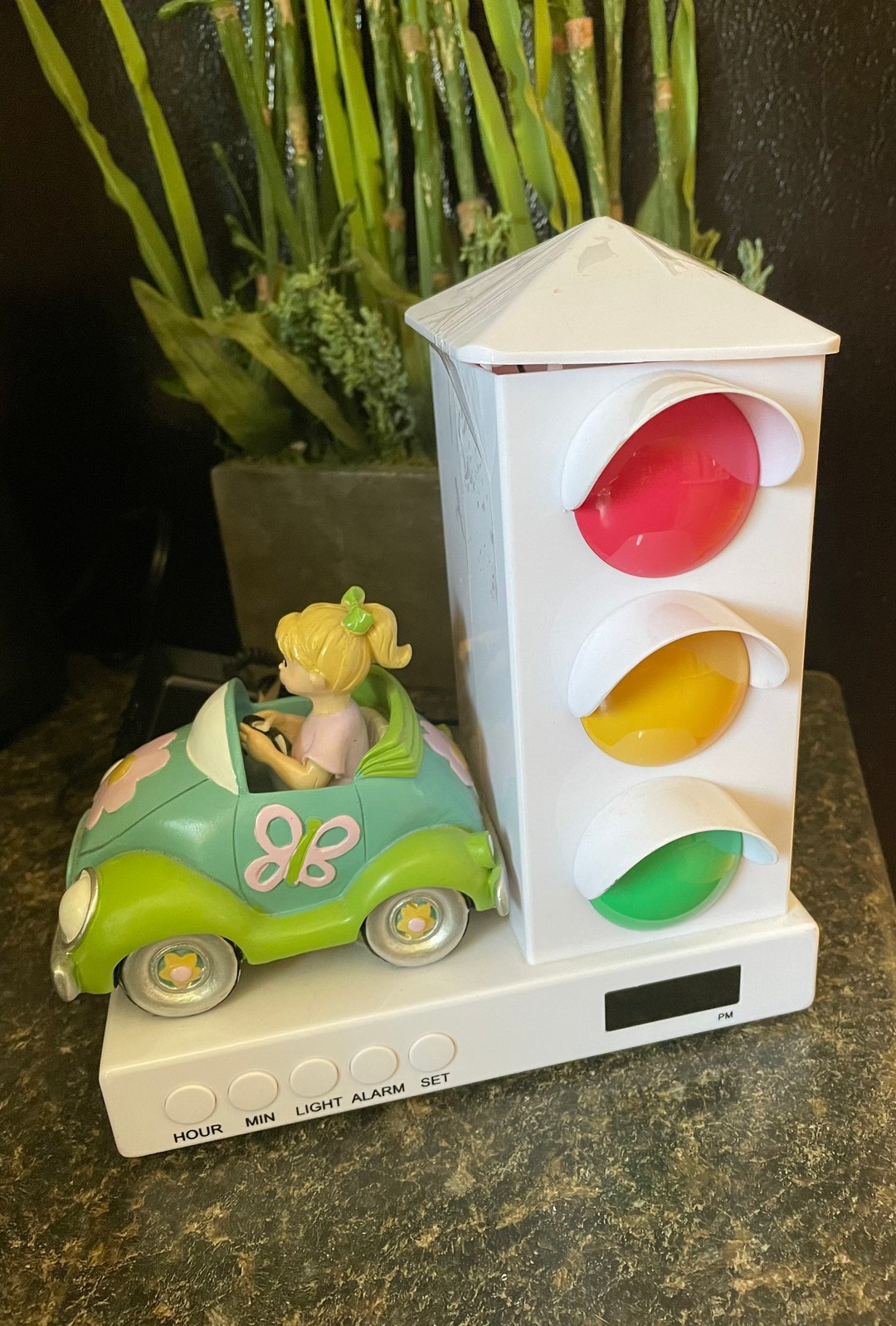 Stoplight Sleep Enhancing Alarm Clock for Kids ,grovy Car With