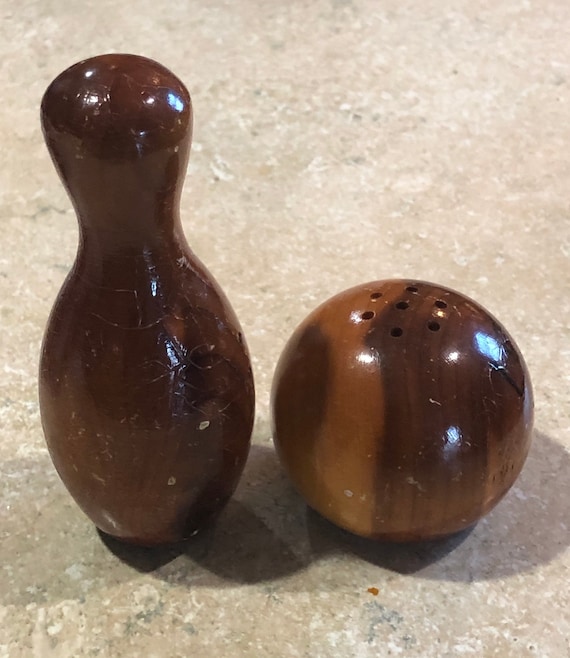 ヴィンテージ木製ボーリングセット ヴィンテージ風木製ボウリングピン＆ボール型ソルト＆ペッパーセット