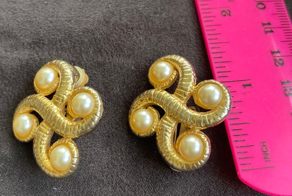 Vintage Double Strand GoldPlated  Faux Pearl Clip… - image 3