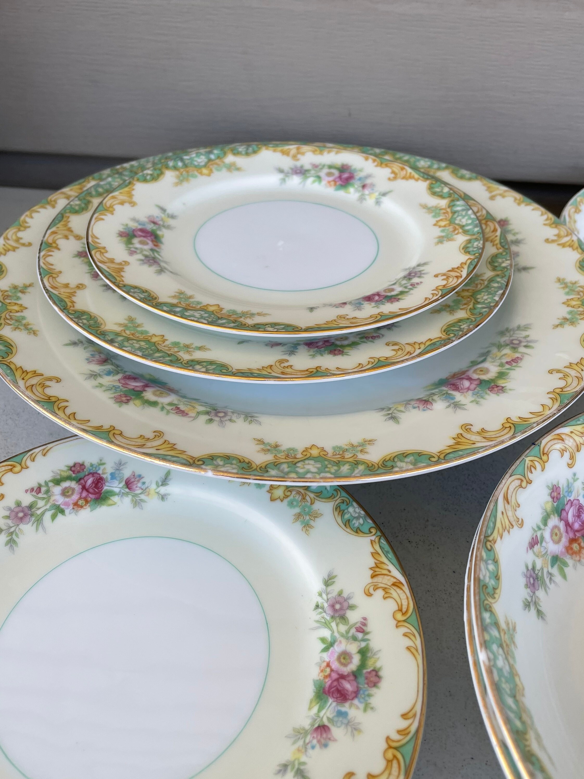 Noritake China Jacquin Vintage Dinnerware Set of 13 Pieces Japan