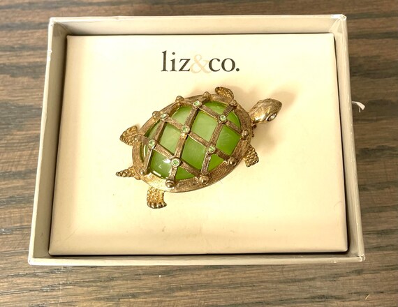 Vintage Liz& Co Jade Sea Turtle Brooch - image 3