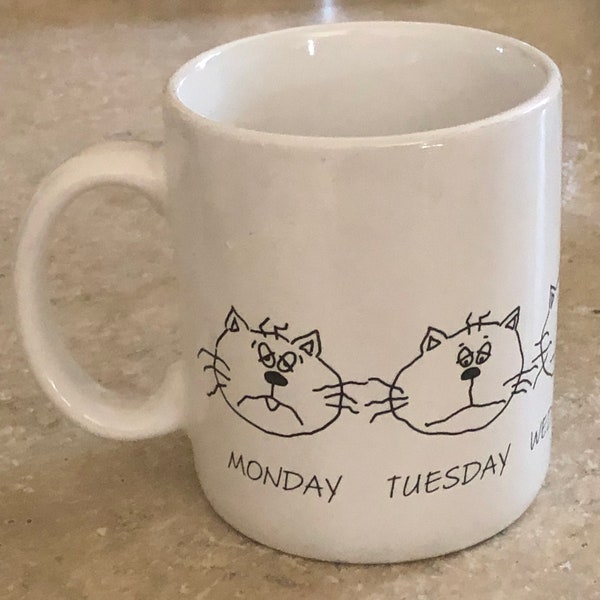 Hallmark Coffee Cup Mug Monday to Friday. Grumpy to Happy Cat White Japan