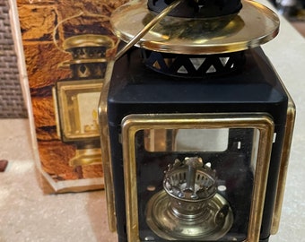 Triplet Hurricane Colonial Lantern Vintage Kerosene Lantern 1960,s