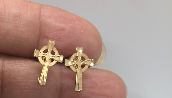 14K Solid Yellow Gold Earrings Celtic Cross Stud … - image 1