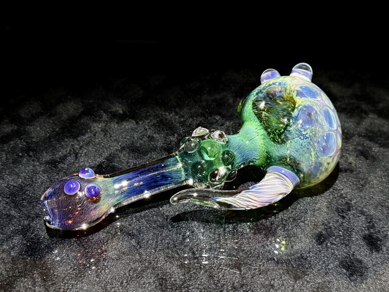 Color Changing Honeycomb Hand Pipe With Implosion Horn, Rich Purple ...