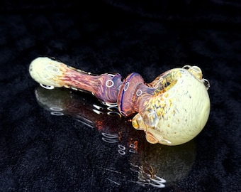 Sleek and stylish pocket pipe in minty white greens and transparent purples with multiple marias and clear lenses