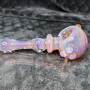 Sleek and slim color changing pocket pipe in transparent purples with hints of yellows // color changing glass pipes //