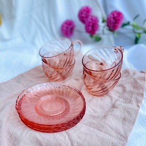Pink vintage glass tea cup and saucer set of 4, vintage pink glass, depression glass, France swirl cups, Vintage Pink Swirl Glassware Sets