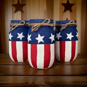 Americana Flag Mason Jars / Americana Home Decor / 4th of July Decor / Painted Mason Jars