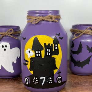 Halloween Mason Jars / Haunted House Mason Jars / Halloween Decor / Painted Mason Jars