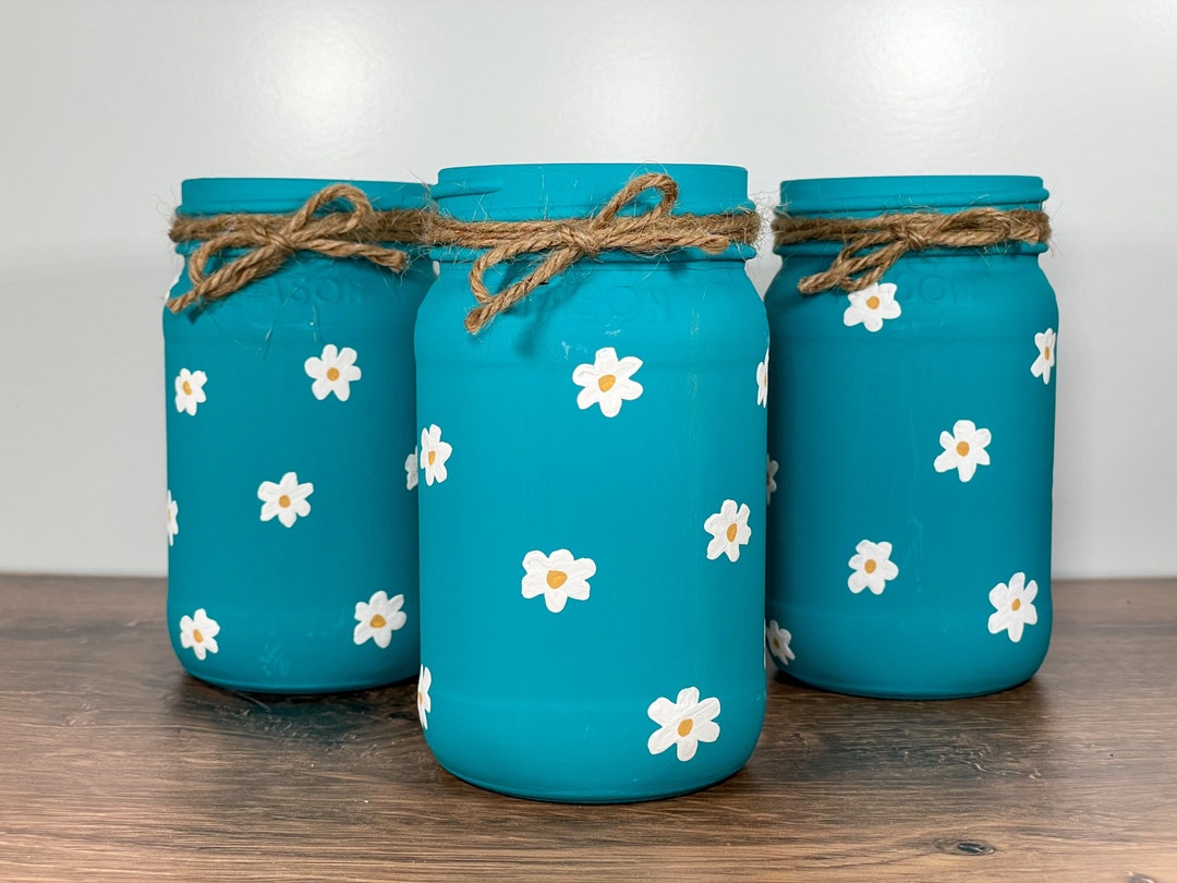 Daisy Mason Jars / Mason Jar Centerpieces / Mason Jar Decor / Painted