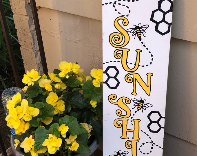 Hello Sunshine Honeybee Sign