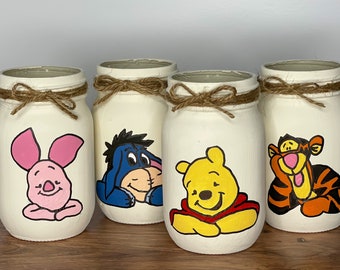 Winnie the Pooh Mason Jars / Pooh Mason Jars / Winnie the Pooh Baby Shower / Tigger / Piglet / Eeyore / Painted Mason Jars