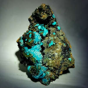 Chrysokoll-Brochantit