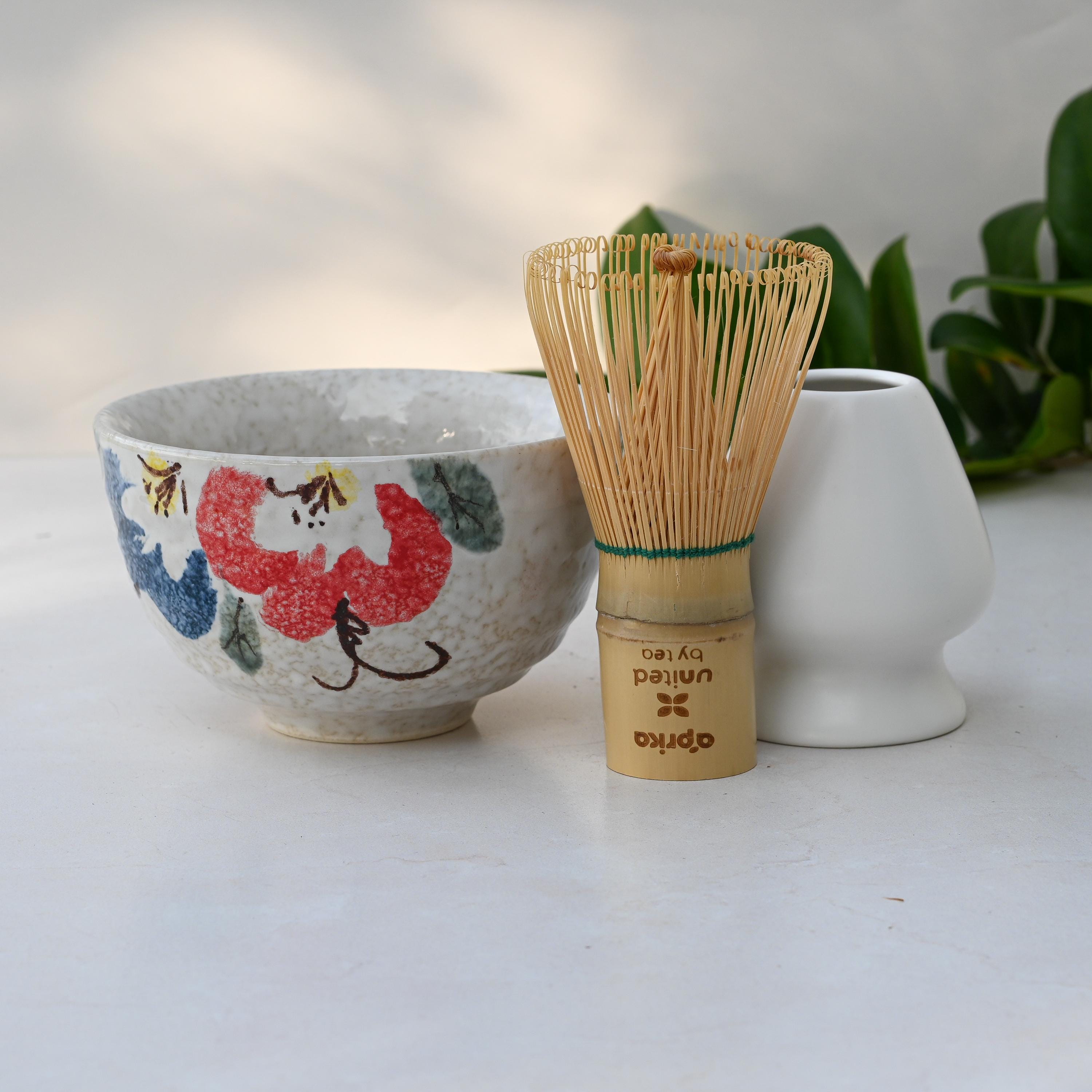 手作り陶器抹茶碗：赤と青の花模様茶器セット - Etsy 日本