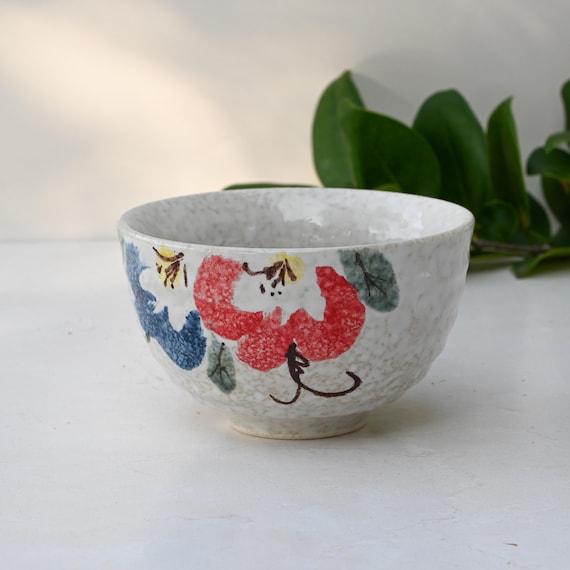 手作り陶器抹茶碗：赤と青の花模様茶器セット - Etsy 日本