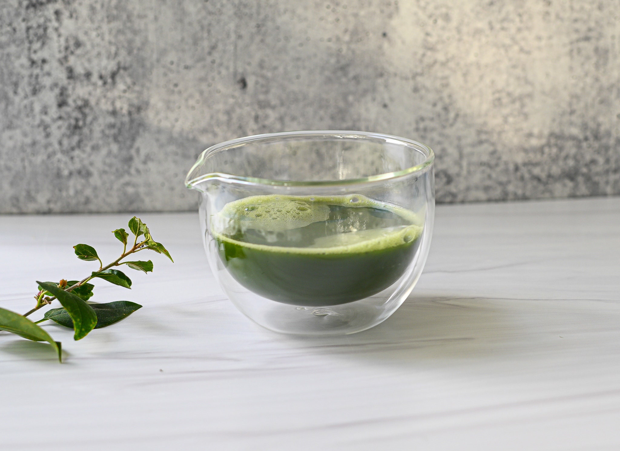 Textured Glass Matcha Bowl With Pouring Spout - Handmade Japanese Style  Matcha Green Tea Ceremony Chawan 400ml 13.5 oz Big Glass Salad Porridge  Juice