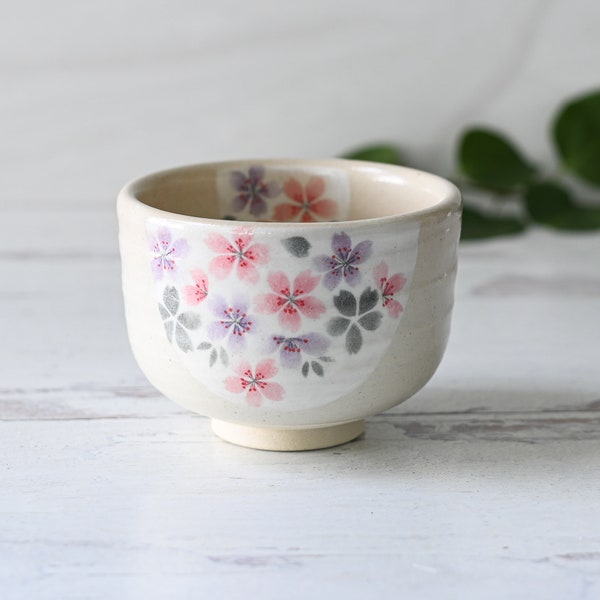 Handcrafted Ceramic Matcha Tea Bowl from Japan - Matcha Cup - Beige Matcha Bowl with Manyou-Sakura Pattern - Mother's Day Gift